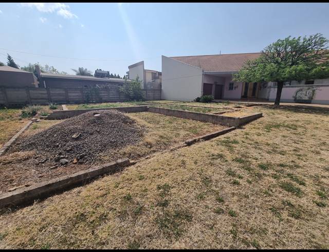 777M² VACANT LAND FOR SALE IN VANDERBIJLPARK SW 5